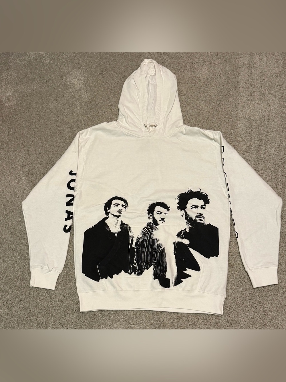 Jonas Brothers The Tour Five Albums One Night Pullover Hoodie Sweatshirt Large